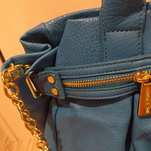 Beautiful faux leather bag by Olivia +Joy🌼🍀🌸 - Picture 5 of 11